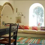 בית כפרי Dammusi Sciuvechi
