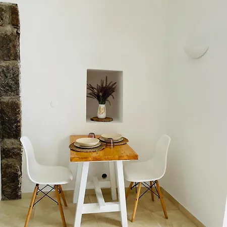 Dammusi Sciuvechi Kır Evi