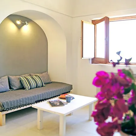 Dammusi Sciuvechi Kır Evi *