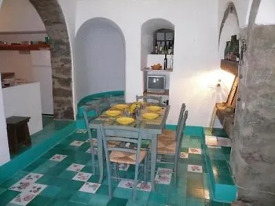 Dammusi Sciuvechi Landhuis *