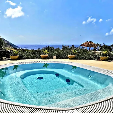 Dammusi Sciuvechi Casa de Campo *