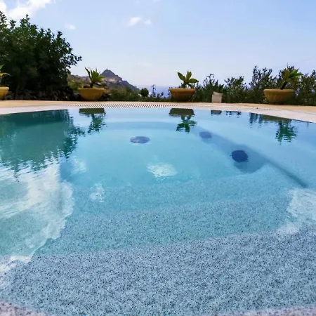 Dammusi Sciuvechi Casa de Campo