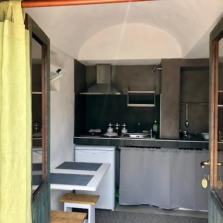 Landhuis Dammusi Sciuvechi Scauri (Sicily)