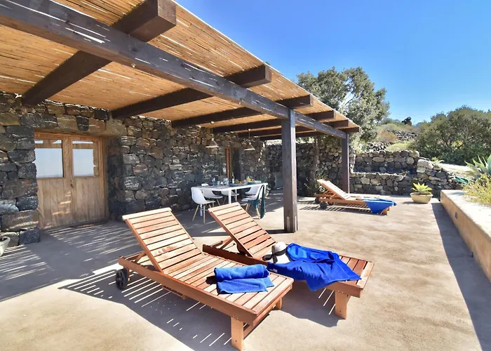 Venkovský dům Dammusi Sciuvechi *