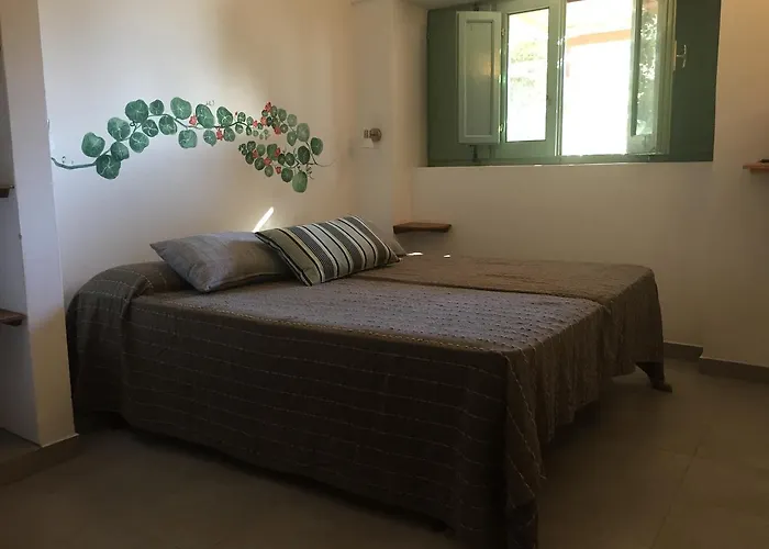 Dammusi Sciuvechi * Scauri (Sicily)